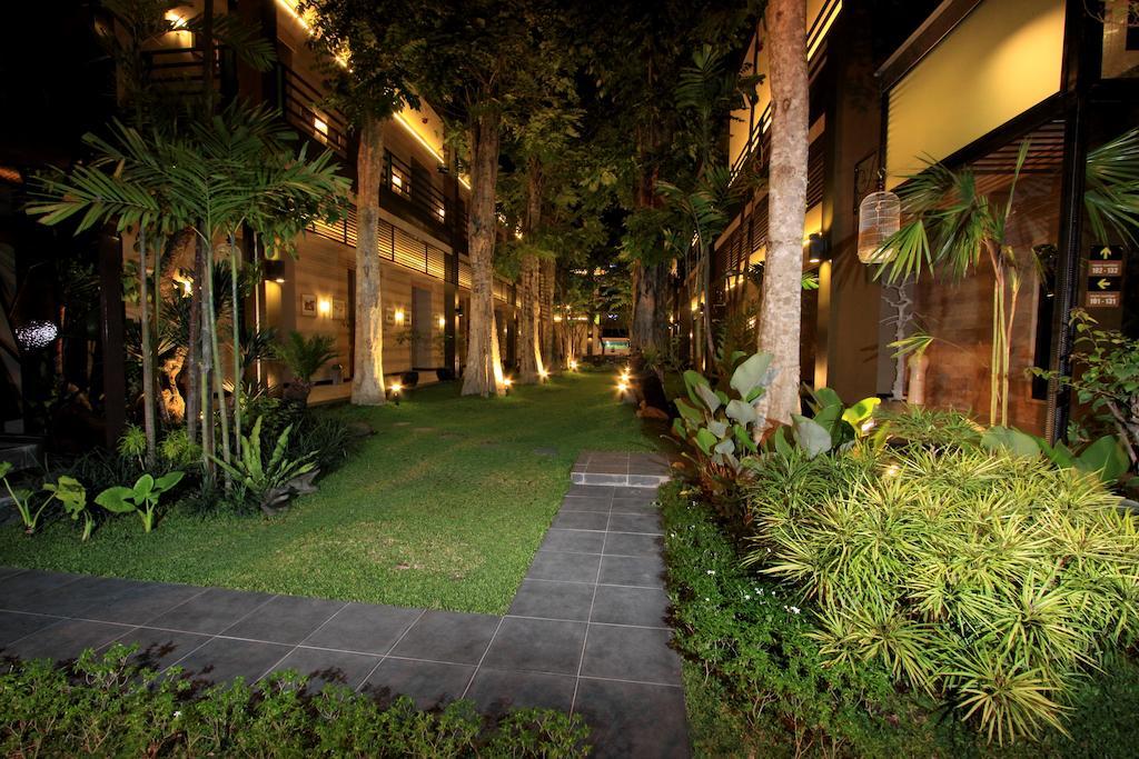 Savita Garden Inn Yogyakarta Exterior photo