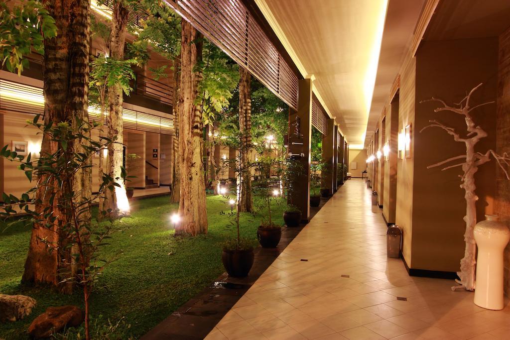 Savita Garden Inn Yogyakarta Exterior photo