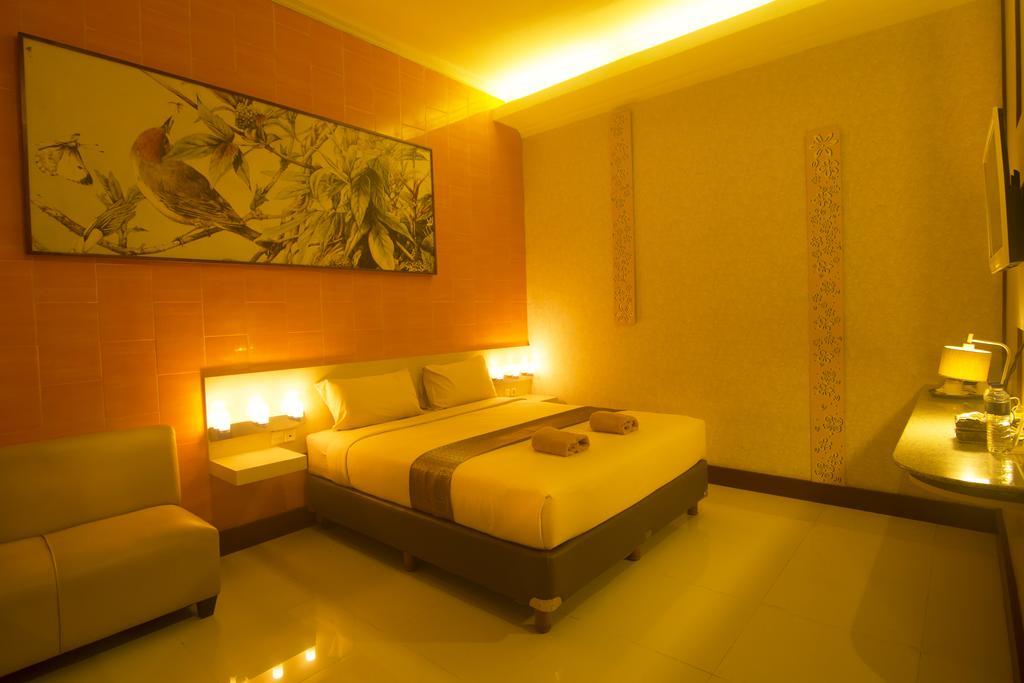 Savita Garden Inn Yogyakarta Exterior photo